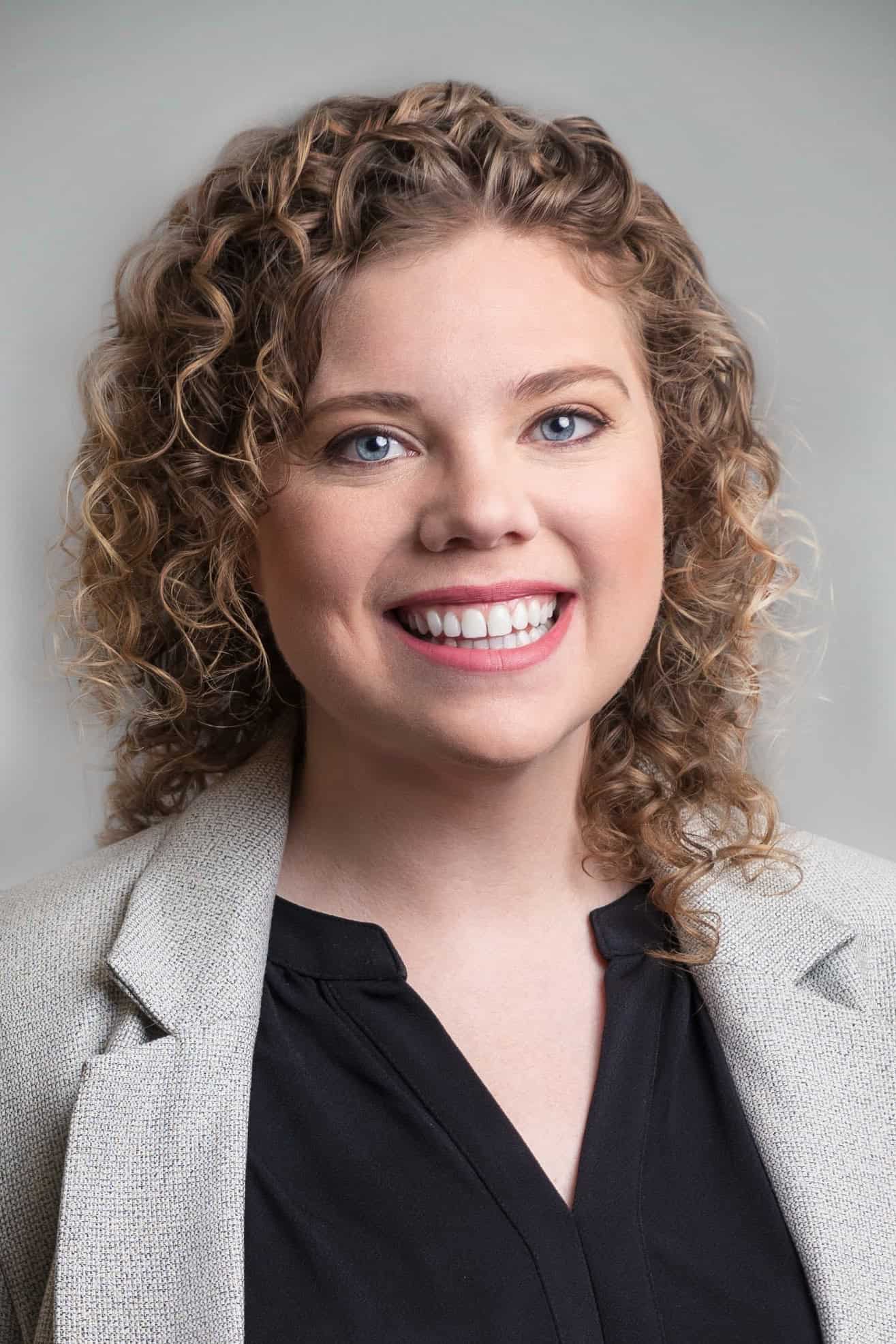 sherebernikoff nichole headshot lightened background